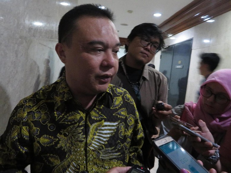 MKD DPR akan Panggil Viktor Laiskodat dan Fadli Zon Pekan Depan MKD DPR akan Panggil Viktor Laiskodat dan Fadli Zon Pekan Depan