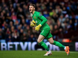 Didatangkan dari Atletico Madrid pada 2011-12, David de Gea menjalani musim pertama di Manchester United yang sulit. De Gea berhasil bangkit untuk mengantar MU meraih sejumlah trofi dan memasukkan dirinya dalam jajaran kiper terbaik dunia saat ini. Foto: Getty Images/Richard Heathcote
