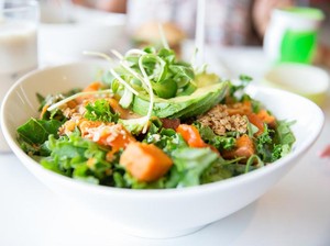 Cepat Lelah? Tingkatkan Stamina Tubuh dengan Konsumsi 8 Makanan Super Ini