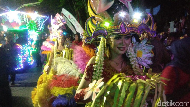 Kediri Nite Carnival Tandai Hari Jadi Kota Kediri ke-1138 Kediri Nite Carnival Tandai Hari Jadi Kota Kediri ke-1138