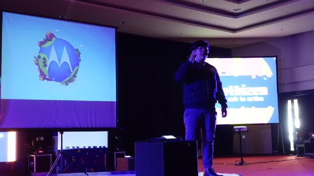 Smartphone: Alat Penggerak Anak Muda Bikin Gebrakan