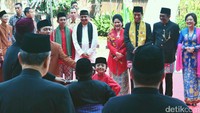 Mereka beradu ilmu silat cukup lama hingga akhirnya dirasa cukup.
