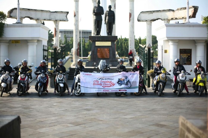 Wanita Surabaya Suka New Fino 125 Blue Core Smart Beauty Stylish