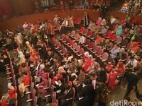Ditemani Fadli Zon, Wapres JK Tonton Konser Penyanyi Elly Kasim