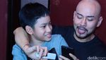 Reaksi Azka saat Melihat Video Deddy Corbuzier Nge-Dance