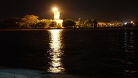 Malam minggu di sana amat ramai oleh muda mudi yang ada di pinggiran Sungai Mahakam (Masaul/detikTravel)
