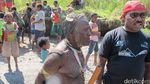 Foto: Pria 22 Istri di Papua