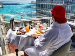 Mengintip Gaya Hidup Super Mewah Anak Muda Rusia