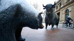 Deretan Patung Banteng yang Menantang di Bursa Efek Dunia