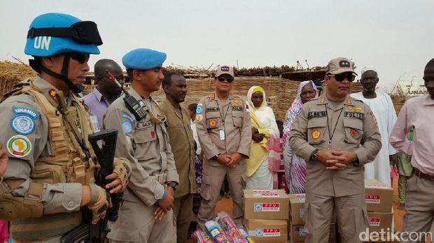 Polri dan Dubes RI Beri Bantuan ke Pengungsi Internal di Sudan
