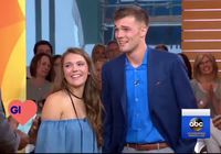 Setelah 3 Tahun, Pasangan Tinder Ini Akhirnya Bertemu untuk Pertamakalinya