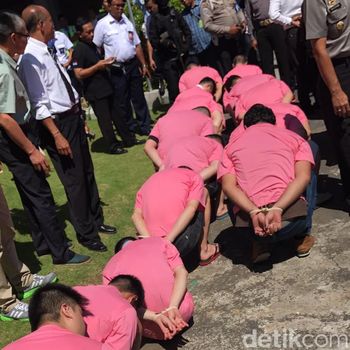 Coba Kabur, 1 Pelaku Penipuan Online di Bali Patah Kaki