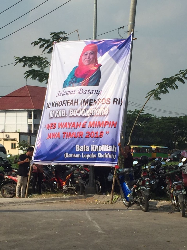 Tunggu Waktu, Khofifah Siap Pamit ke Jokowi Maju Pilgub Jatim Tunggu Waktu, Khofifah Siap Pamit ke Jokowi Maju Pilgub Jatim