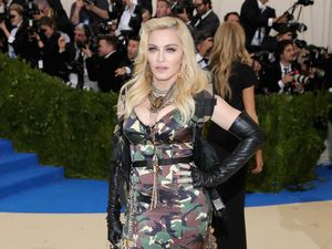 Beri Penghormatan pada Aretha Franklin, Madonna Malah Ceritakan Diri Sendiri