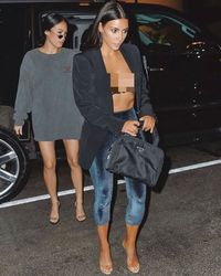 Selebgram Ungkap Trik Gaya Simpel Tapi Stylish ala Kim Kardashian