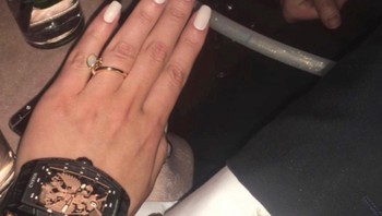 Jam super mewah yang dipamerkan. Foto: Instagram