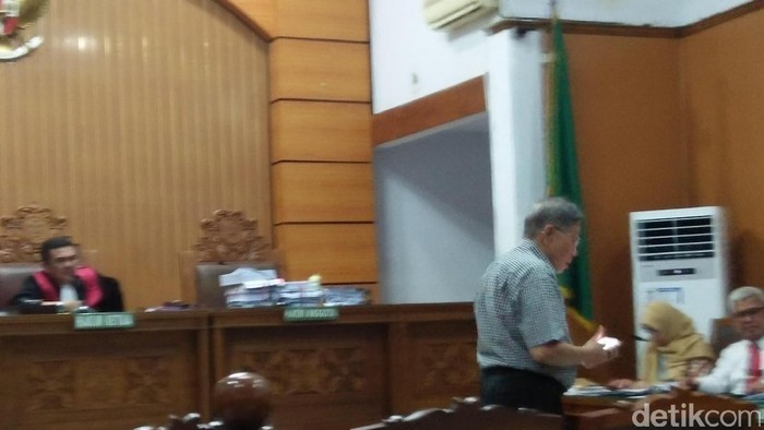 KPK Hadirkan Eks Menko Perekonomian Kwik Kian di Praperadilan BLBI
