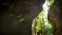 Gua ini begitu cantik dan menarik untuk dijelajahi karena punya sungai bawah tanah dan panjang lorongnya mencapai 6 km. (Pacz Tours/Benedict Kim)