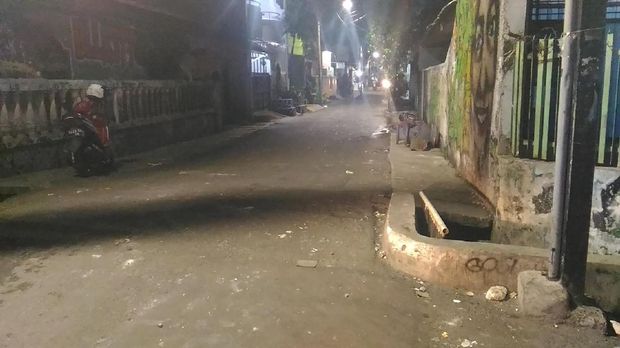 Polisi Bubarkan Tawuran Antar Warga di Johar Baru 