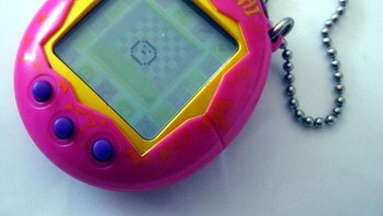 Tamagotchi, sensasi merawat binatang peliharaan dalam nuansa digital. Foto: istimewa