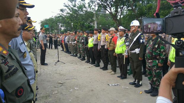 1.509 Personel gabungan dikerahkan mengamankan penertiban Taman BMW.