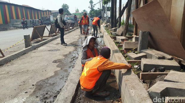 Jalan Kalianak mulai dibeton/