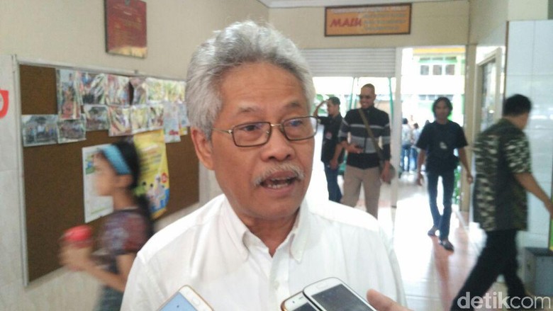 Mbah Rono: Di 2012, Pernah Ada Prediksi Tsunami karena Longsoran Anak Krakatau Mbah Rono: Di 2012, Pernah Ada Prediksi Tsunami karena Longsoran Anak Krakatau