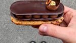Keren! Pastry Chef Ini Bikin Foto Pastry Senada dengan Warna Sepatunya