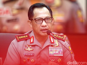 Pengukuhan Guru Besar Jenderal Tito dan Kado Ultah Ke-53