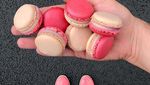 Keren! Pastry Chef Ini Bikin Foto Pastry Senada dengan Warna Sepatunya