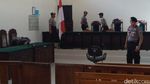 Foto: Drama Vonis 18 Tahun Dimas Kanjeng