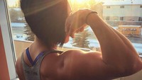 Untuk seorang wanita mendapatkan otot memang lebih sulit dibandingkan pria tapi bukan berarti tidak mungkin. (Foto: Instagram/female_bodybuilders)
