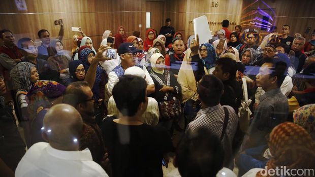 Aksi Jemaah First Travel Sempat Ricuh, Ada Teriakan dan Dorongan