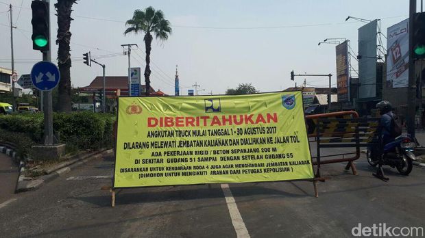 Jalan Kalianak ditutup karena dipasang beton/