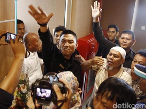 Jemaah Harap Aset First Travel Juga Disita