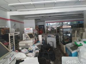Demi Bayar Utang, Sevel Sewakan Peralatan ke Podjok Halal