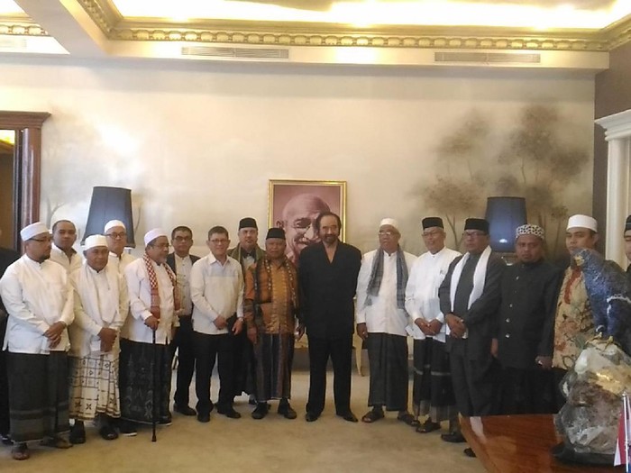Bertemu Surya Paloh, 15 Ulama Asal Aceh Bahas Masalah Kebangsaan