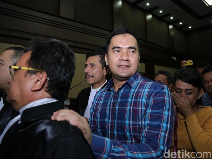 Saipul Jamil saat ditemui di Pengadilan Tipikor.