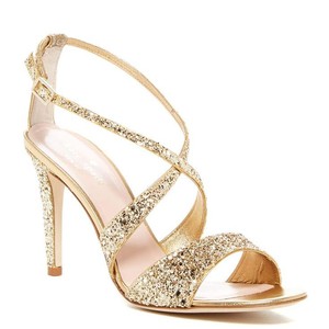 Fakta Menarik Tentang High Heels di Zaman Kuno, Pernah Dipakai Para Pria Fakta Menarik Tentang High Heels di Zaman Kuno, Pernah Dipakai Para Pria