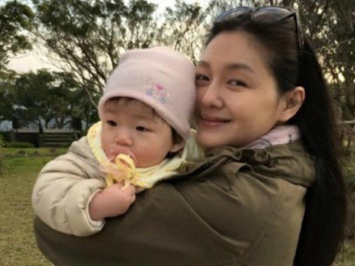 Barbie Hsu Barbie Hsu tanpa makeup