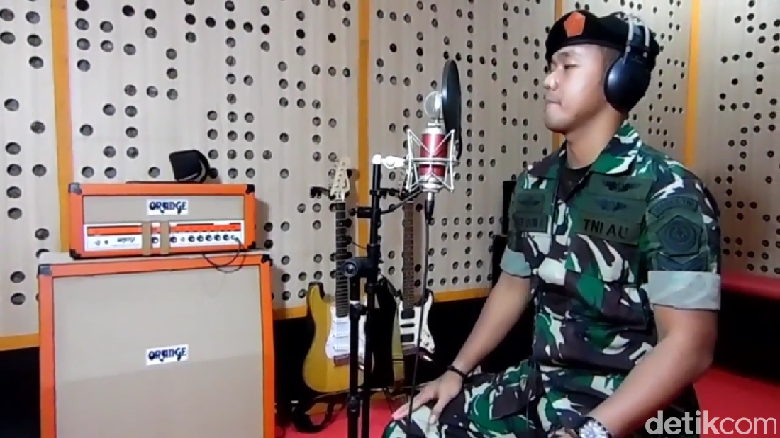 Ini Lirik Nasionalis Despacito Prajurit TNI yang Videonya Viral Ini Lirik Nasionalis Despacito Prajurit TNI yang Videonya Viral