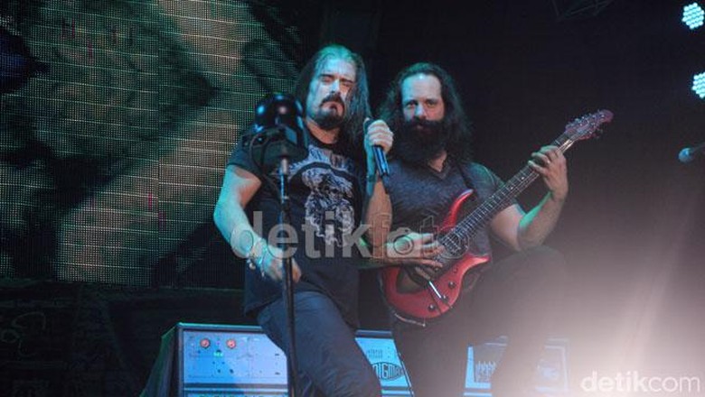 Pemerintah Belum Beri Izin Konser Dream Theater di Prambanan Pemerintah Belum Beri Izin Konser Dream Theater di Prambanan