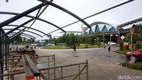 Hasil survei ASQ jelas menyebutkan bahwa Bandara Supadio adalah yang terbaik di seluruh dunia untuk bandara sekelasnya. Maka dari itu bandara ini akan menjadi semacam percontohan bagi bandara-bandara AP II lainnya khususnya terkait fasilitas dan pelayanan terhadap penumpang pesawat.