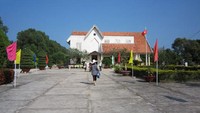 Siksaan yang diberikan tidak serta merta atas kehendak penjaga, tapi dari level tahanan itu sendiri. Misalnya, Kalau seorang tahahan dinilai berbahaya dan sering melakukan aksi melarikan diri maka siksaan yang diterima pun semakin tinggi (phuquocprison.org)