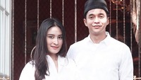 Keduanya berhubungan asmara setelah terlibat cinta lokasi. Foto: dok Instagram Angbeen Rishi