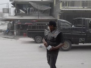 Karo Berselimutkan Abu Sinabung, Pelajar Dipulangkan dari Sekolah