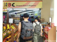 Gerai super murah di Bugis street (Bonauli/detikTravel)
