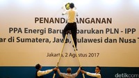 Oleh karena itu pemerintah melalui Peraturan Menteri ESDM Nomor 12 Tahun 2017, yang menetapkan patokan harga pembelian listrik dari energi terbarukan, berupaya mengajak investor untuk mensukseskan pengembangan pembangkit listrik energi baru terbarukan.