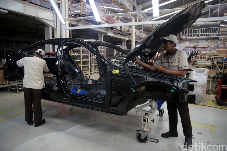 Pabrik perakitan sedan BMW di Sunter. Foto: Agung Pambudhy Pabrik perakitan sedan BMW di Sunter. Foto: Agung Pambudhy
