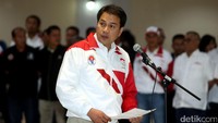 Komandan Kontingen Indonesia dalam SEA Games 2017, Aziz Syamsuddin memberikan sambutan.